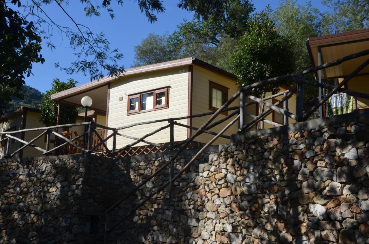 Campeggio Pian Dei Boschi Pietra Ligure Extérieur photo